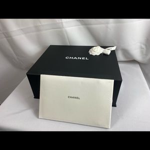 CHANEL Magnetic Closure Black White Handbag Storage Box
